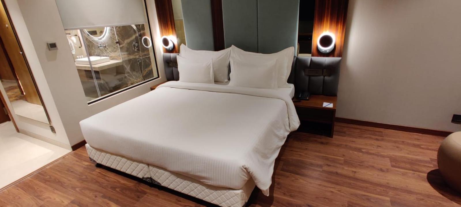 Damson Plum Hotel Lucknow Luaran gambar
