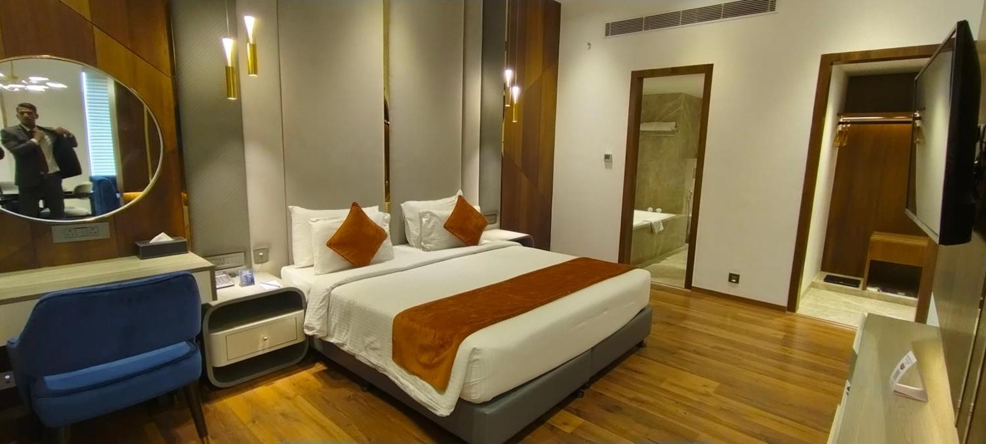 Damson Plum Hotel Lucknow Luaran gambar